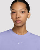 Nike Sportswear Essential Boxy Tee