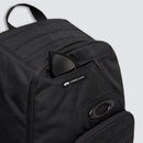 Oakley Enduro Black Backpack 18.5 in. H X 12.6 in. W