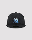 New Era MLB New York Yankees Koi 59Fifty Fitted Hat