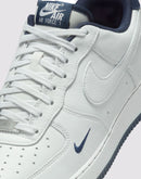 Nike Air Force 1 '07 LV8