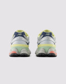 New Balance 9060 Grade-School
