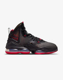 Nike LEBRON 19