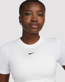 Nike Sportswear Essential Slim Cropped Tee