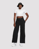 Nike Sportswear Essential Slim Cropped Tee