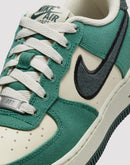 Nike Air Force 1 LV8 Grade School Boys' Coconut Milk/Vintage Green/Bicoastal