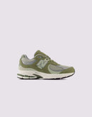 New Balance 2002R Grade-School