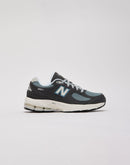 New Balance 2002R Grade-School