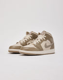 Jordan Air Jordan 1 Mid Grade-School