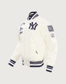 Pro Standard MLB New York Yankees Retro Classic Rib Satin Jacket