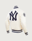 Pro Standard MLB New York Yankees Retro Classic Rib Satin Jacket