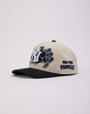 Mitchell & Ness MLB New York Yankees Crystal Ball Pro Snapback Hat