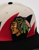 Mitchell & Ness NHL Chicago Blackhawks Sharktooth Snapback