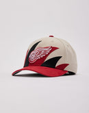 Mitchell & Ness NHL Detroit Red Wings Sharktooth Snapback