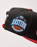 Mitchell & Ness Chicago Bulls Heritage Snapback Hat