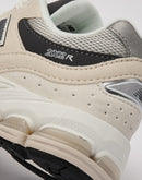 New Balance 2002R Grade-School