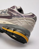 New Balance 1906R
