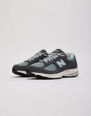 New Balance 2002R