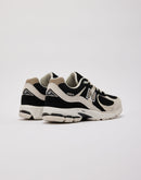 New Balance 2002R
