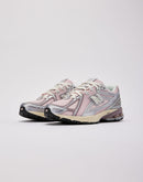 New Balance 1906R