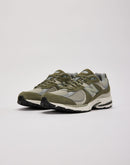 New Balance 2002R