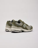 New Balance 2002R