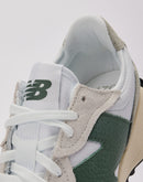 New Balance 327
