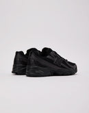 New Balance 740 Grade-School