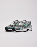 New Balance 740