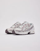New Balance 740