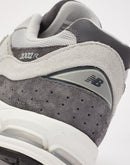 New Balance 2002R