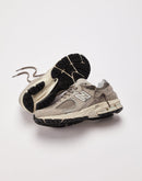 New Balance 2002R
