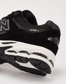 New Balance 2002R