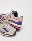 New Balance 2002R