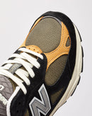 New Balance 990v3