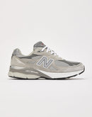 New Balance 990v3