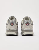 New Balance 990v3