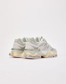 New Balance 9060 Grade-School