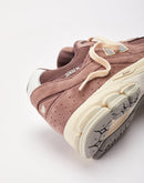 New Balance 2002r