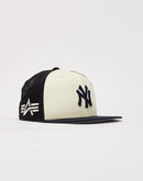New Era New York Yankees Alpha Industries 9Fifty Trucker Hat
