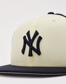 New Era New York Yankees Alpha Industries 9Fifty Trucker Hat