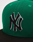 New Era New York Yankees 9Fifty Trucker Hat