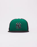 New Era New York Yankees 9Fifty Trucker Hat