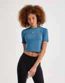 Nike Essential Slim-Fit Cropped Tee