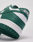 Nike Dunk Low Grade-School