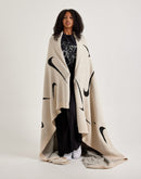 Nike Phoenix Cozy Bouclé Blanket