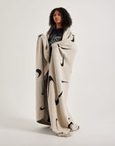 Nike Phoenix Cozy Bouclé Blanket