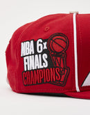 Pro Standard Chicago Bulls Sharktooth Snapback Hat