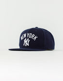 Pro Standard New York Yankees Stacked Logo Snapback