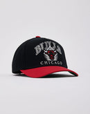 Mitchell & Ness NBA Chicago Bulls Pro Pinch Snapback Hat