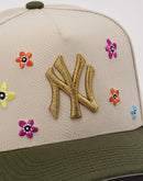 Mitchell & Ness MLB New York Yankees Flower Child Pro Pinch Snapback Hat